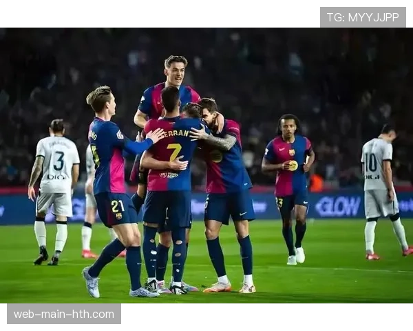 西甲双雄争霸持续：巴萨1分优势领跑，皇马欧冠出局后全力争冠